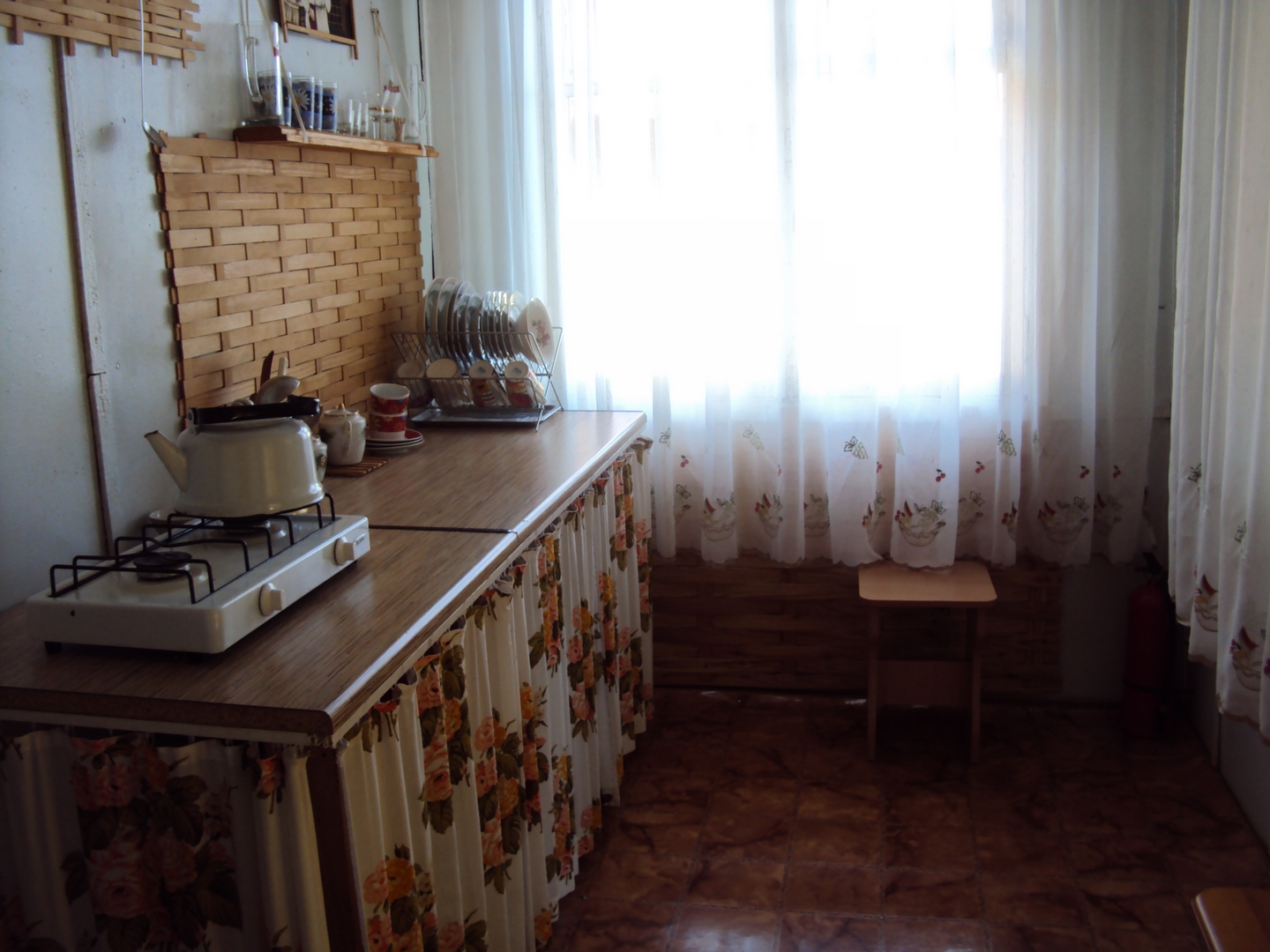 Дом № 2 за лагерем Саши Ковалева 4-х местный - Limpopo Travel в России